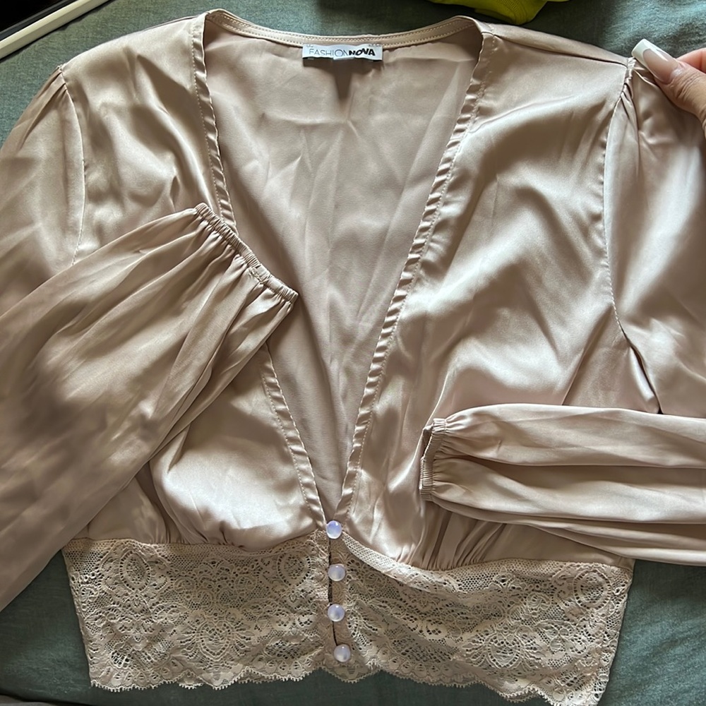 Fashion Nova blouse